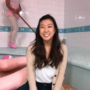 Meet your Posher, Caitlyn